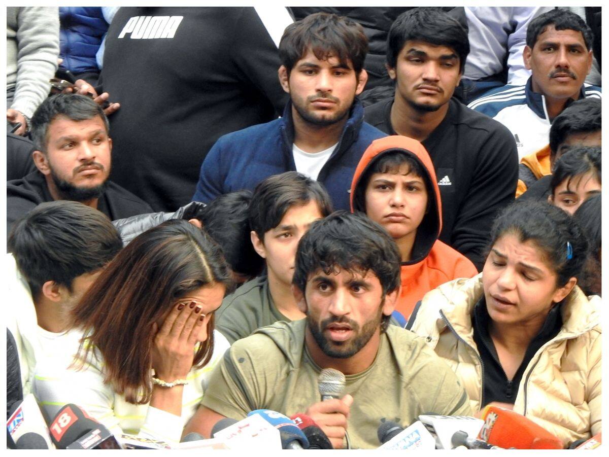 Wrestlers Protest Against WFI: Wrestlers Are Scared, Feel Cheated, May Re-Start Protest On Sunday, Claim Sources